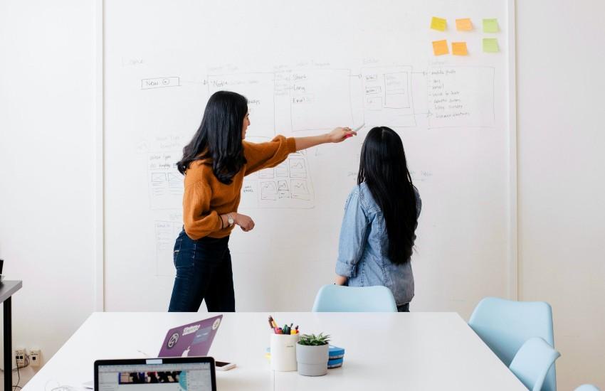 Article How to Improve Your Odds of Converting Your Consulting Internship into a Full-Time Offer